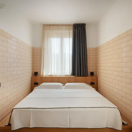 Re Versiliana Otel 4*