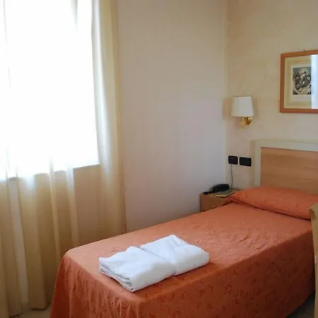 Hotel Re Versiliana 4*