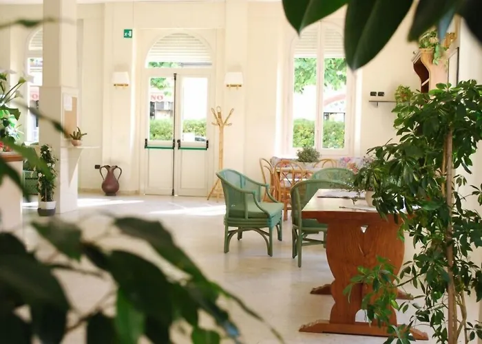 Hotel Re Versiliana 4*